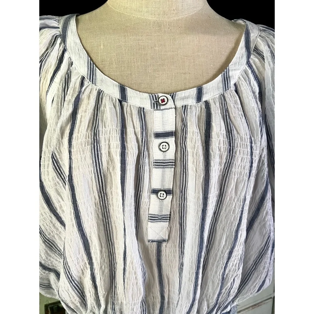NWT Anthropologie Puff Sleeve Crop Blouse Top L